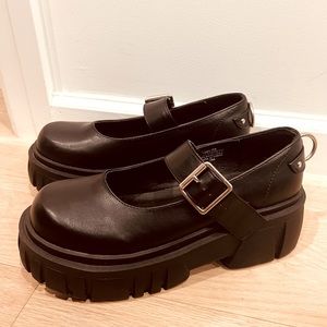 Current Mood platform Mary Janes Size10